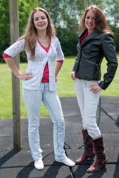 0522-v3 Movie and images of Sylvia and Pauline
