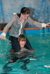 0557-v1 Movie and images of Patricia and Chantal
