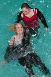 0572-v4 Movie and images of Diane and Esmee