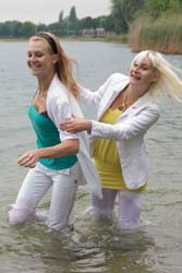 0596-v1 Movie and images of Sharon and Kim