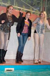 0627-v1 Movie and images of Jennifer, Sheila and Debbie
