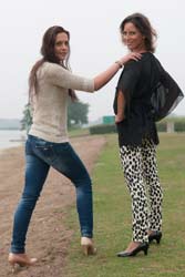 0664-v1 Movie and images of Lea and Ilona