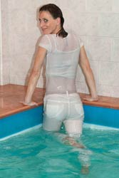 0669-v4 Movie and images of Ilona