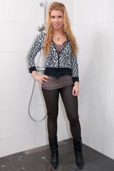 0678-v6 Movie and images of Maria