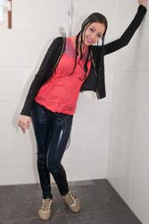 0685-v3 Movie and images of Maike