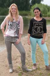 0696-v1 Movie and images of Masha and Lisa