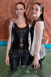 0828-v3 Movie and images of Sandra and Shannen
