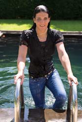 0835-v2 Movie and images of Alicia