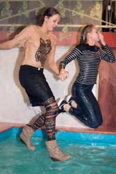 0847-v4 Movie and images of Carmen and Larissa
