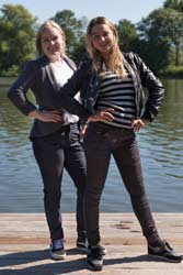 0883-v3 Movie (incl. 4K) and images of Myrthe and Lisanne