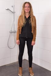 0968-v2 Movie (incl. 4K) and images of Hanna