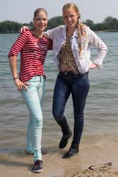 0978-v3 Movie (incl. 4K) and images of Melissa and Michella