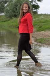 1019-v4 Movie (incl. 4K) and images of Rose