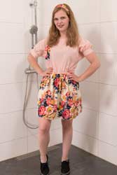 1021-v5 Movie and images of Lotje